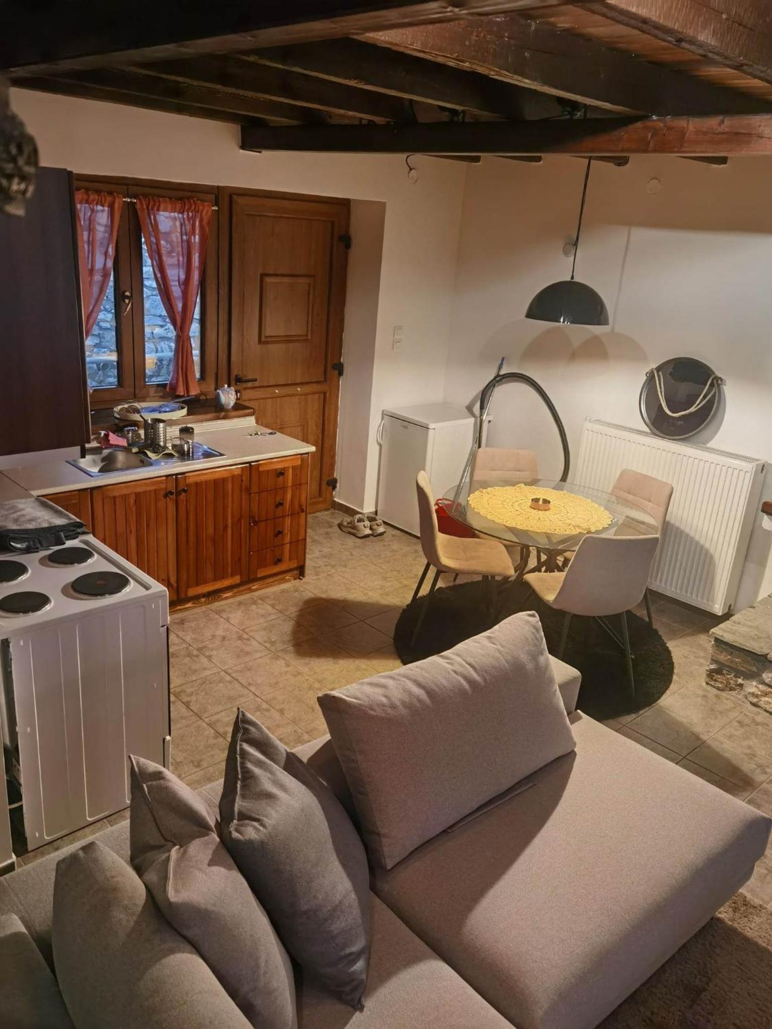 Traditional Stone Cottage In Palio Elatohori Экстерьер фото